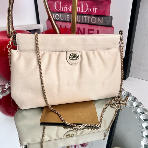 Etienne Aigner vintage Beige  leather Crossbody Bag with unbranded Gold Chain - Picture 9 of 10